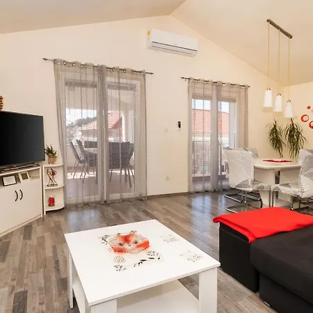 Anita Tribunj Apartament *