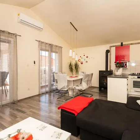 Anita Tribunj Apartment *