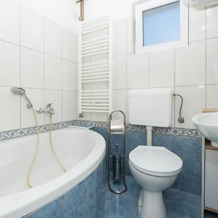 Anita Tribunj * Tribalj