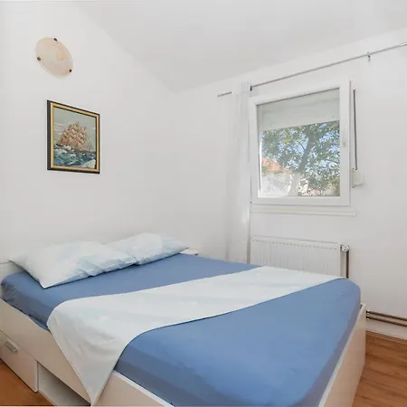 Appartement Anita Tribunj *