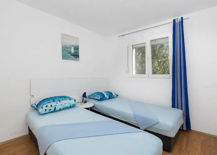 Anita Tribunj * Tribunj (Sibenik-Knin)