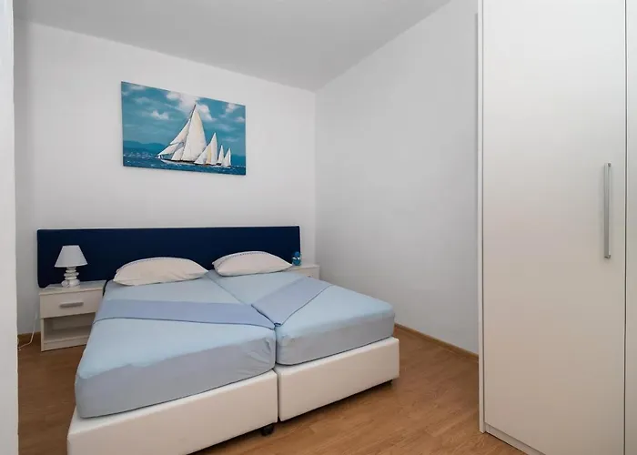 Apartment Anita Tribunj