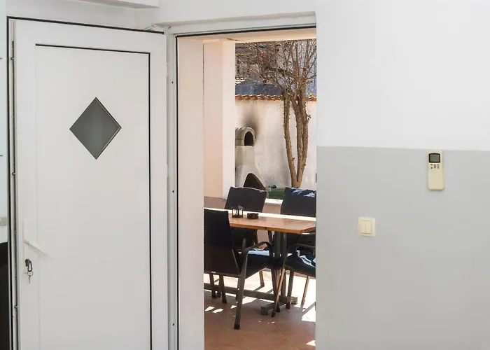 Anita Tribunj * Tribunj (Sibenik-Knin)