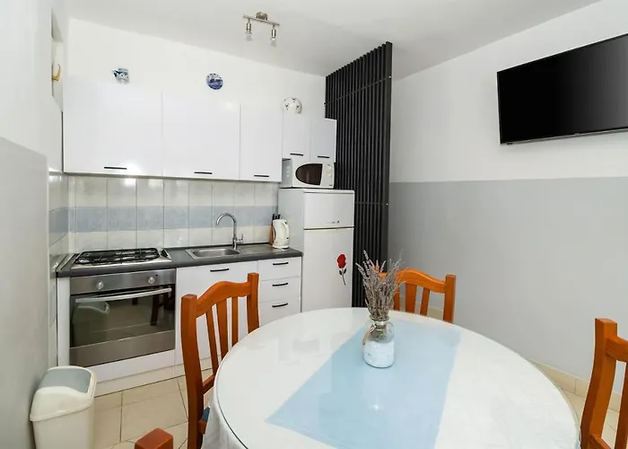 Anita Tribunj Apartment *