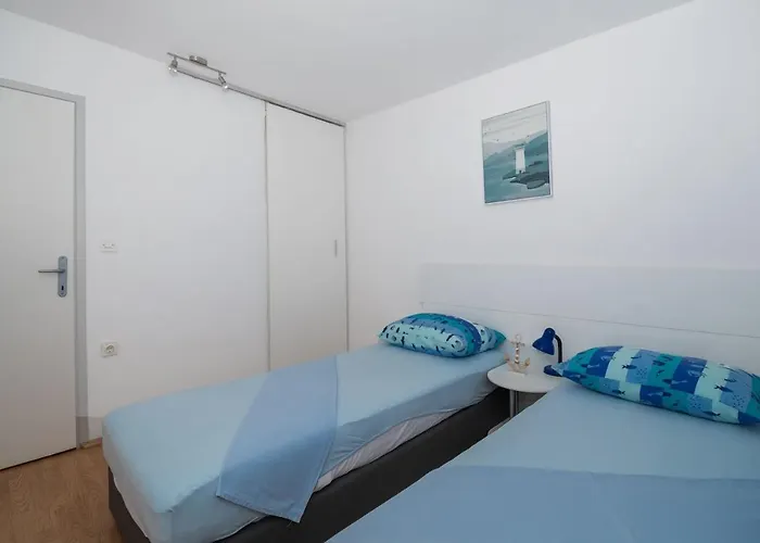 Anita Tribunj Apartment