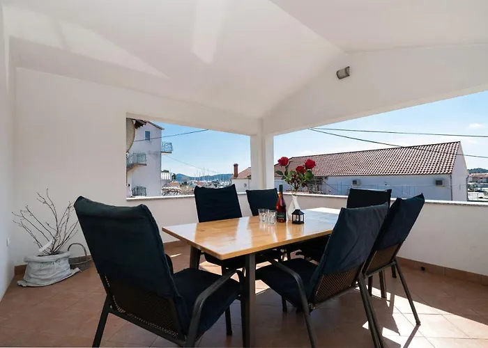 Apartment Anita Tribunj