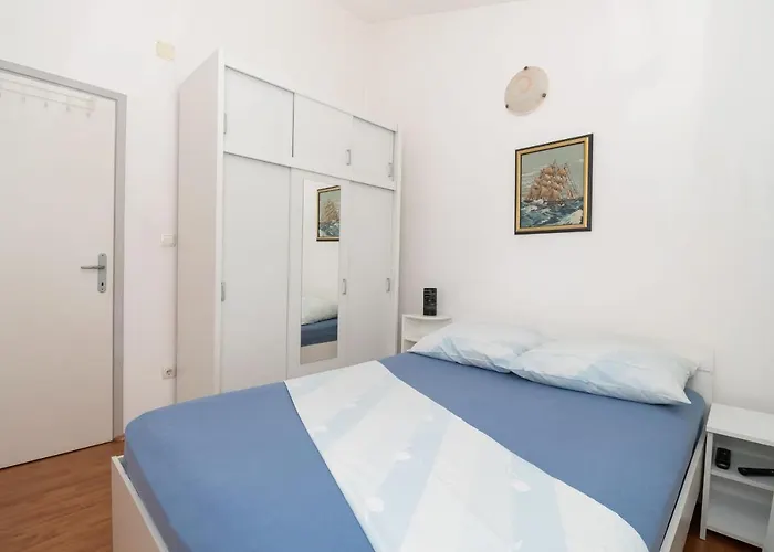 Apartment Anita Tribunj