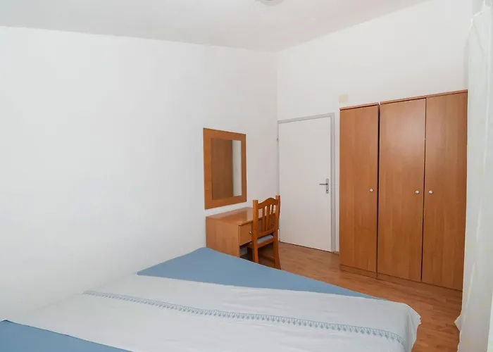 Anita Tribunj * Tribunj (Sibenik-Knin)