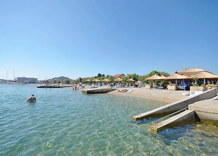 Anita Tribunj Apartment